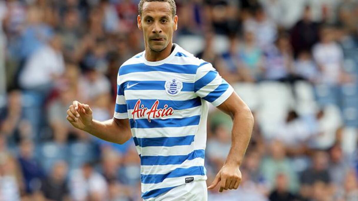 في عام 2011 كشف الإعلام الإنكليزي النقاب عن تورط صخرة الدفاع ريو فيرديناند بالعديد من العلاقات الجنسية قبل زواجه وبعده. وأكدت الصحف أن فيرديناند رجل العائلة الذي لديه ثلاثة أطفال خان زوجته مع 10 نساء على الأقل