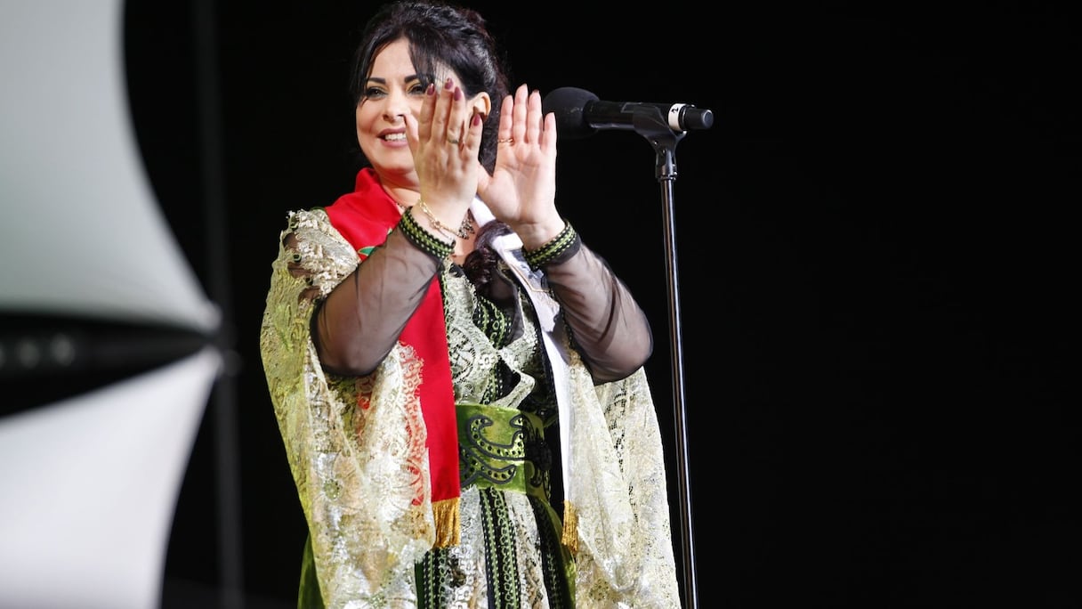 تماهي الفنانة لطيفة رأفت مع أغانيها ألهب الحاضرين
