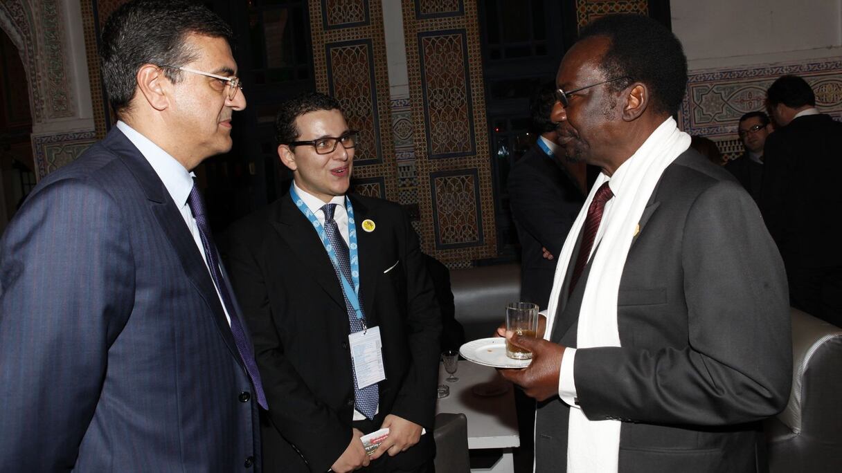 الرئيس المالي السابق ديوكوندا تراوري الذي حظي بتكريم في الملتقى
