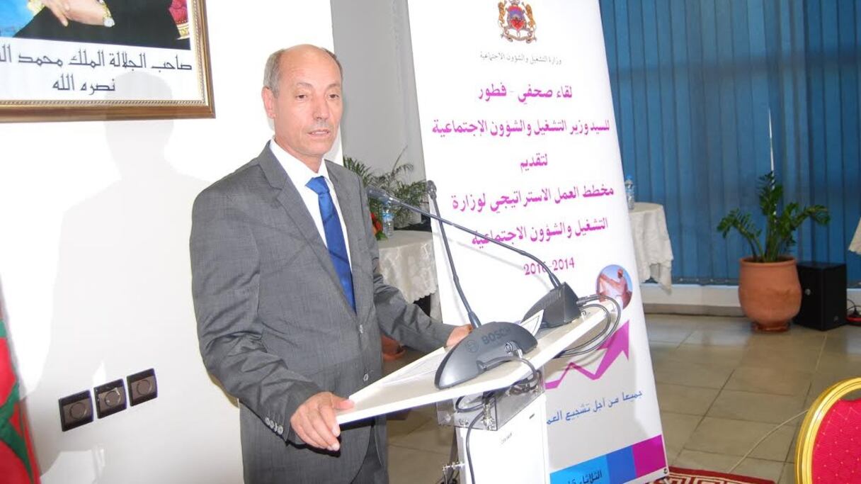 الصديقي خلال ندوته الصحافية مغرب أمس
