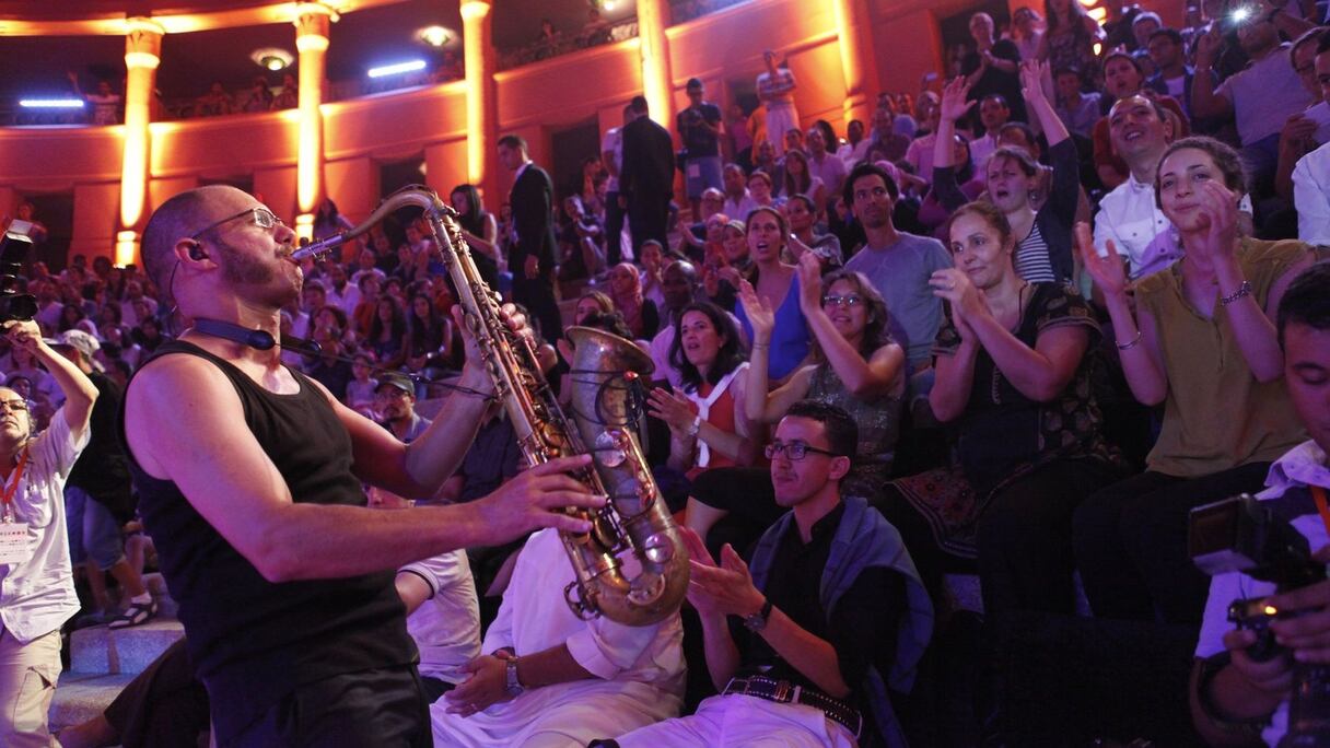 الأركسترا الوطنية لباربيس تلهب حماس الجمهور الحاضر
