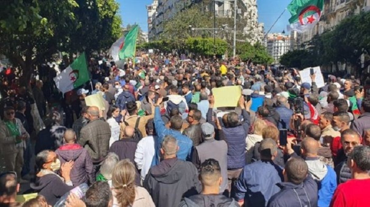 الجمعة 108 من الحراك الشعبي الجزائري. (صورة مُتلقطة بالجزائر العاصمة).
