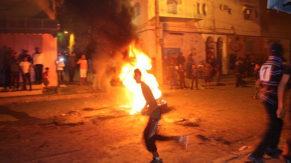 غالبا ما يخلف "اللعب بالنار" حروقا في صفوف الأطفال المتهورين
