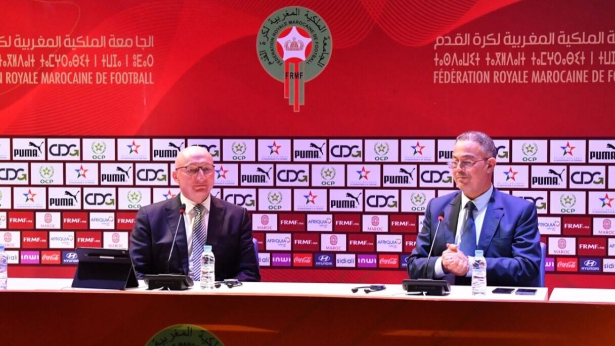 فوزي لقجع يقدم المديرالتقني الوطني  كريس فان بويفيلد
