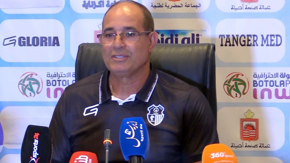 المدرب بادو الزاكي
