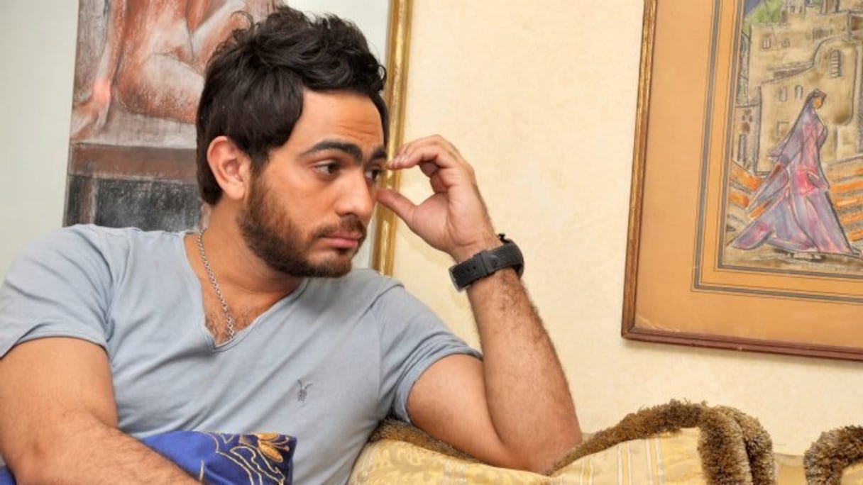 تامر حسني من بين النجوم الذي يملكون شعبية كبيرة في العالم العربي خاصة من طرب الجنس اللطيف، لكنه يعد من بين الفنانين الذين لا يتميزون بالطول
