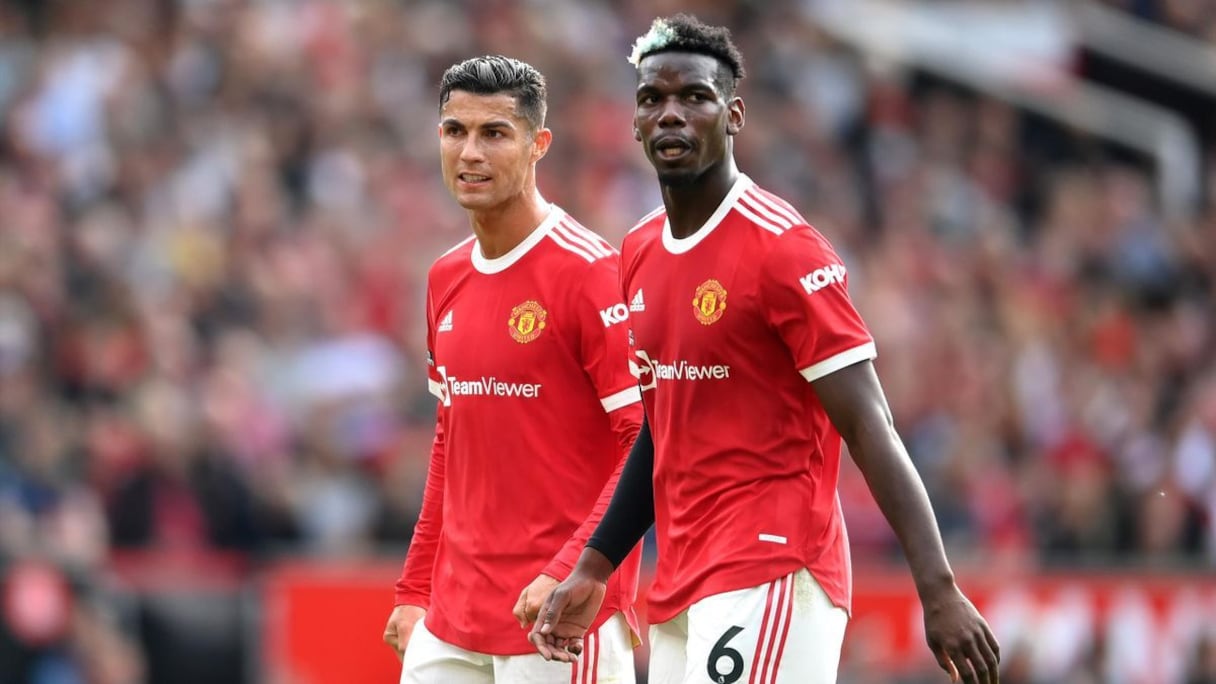 بوغبا ورونالدو بقميص مانشستر يونايتد
