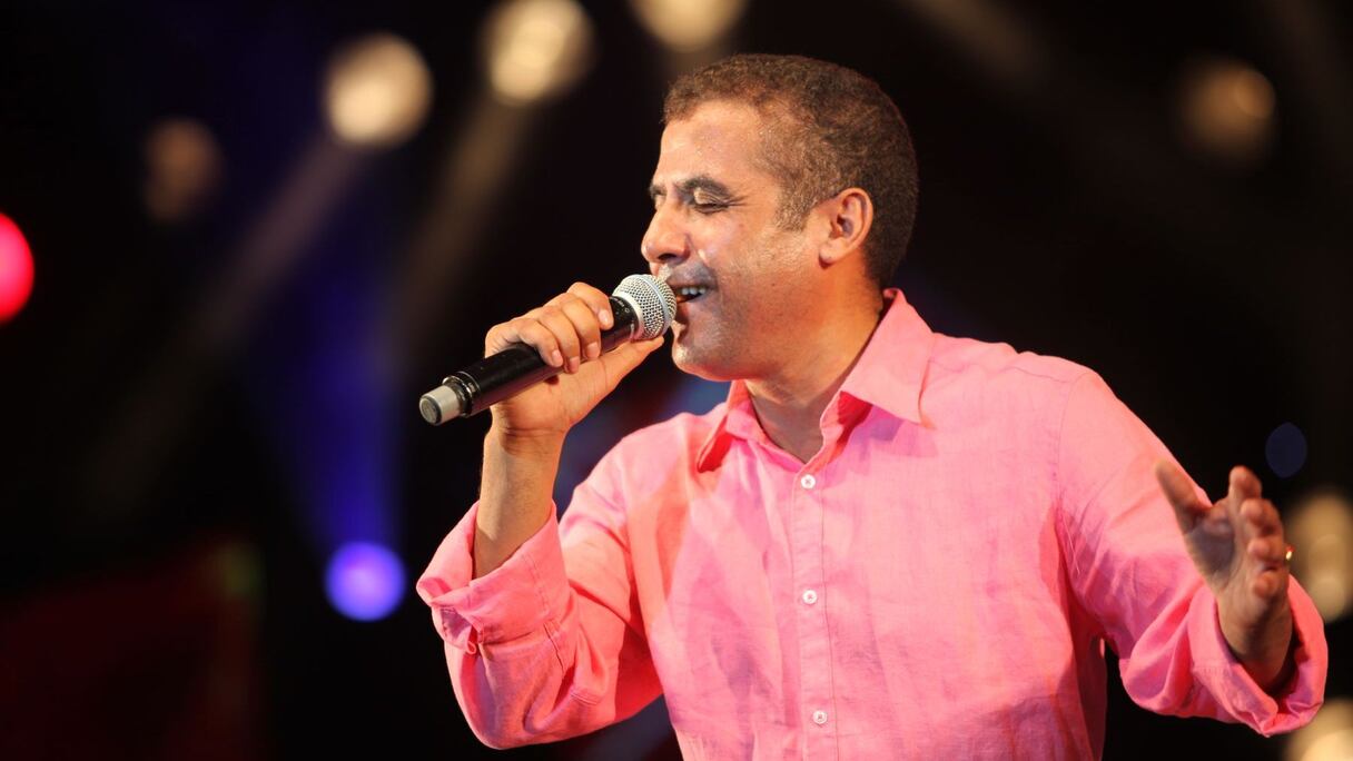 مامي أدى أغلب أغانيه المشهورة
