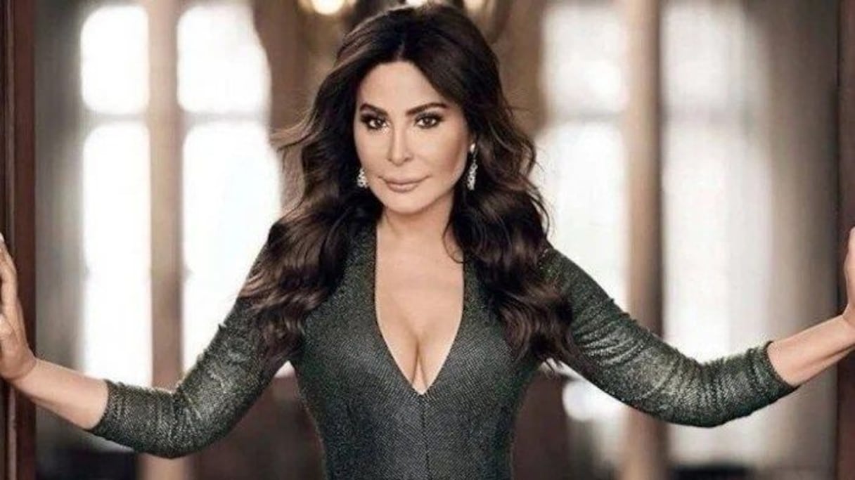 الفنانة اللبنانية إليسا
