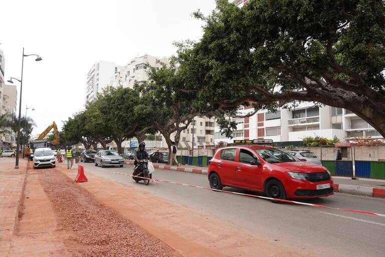 تأهيل شارع بئر انزران بالبيضاء