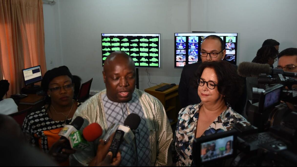 رئيس جمهورية بوركينا فاسو يستقبل رئيسة الهاكا
