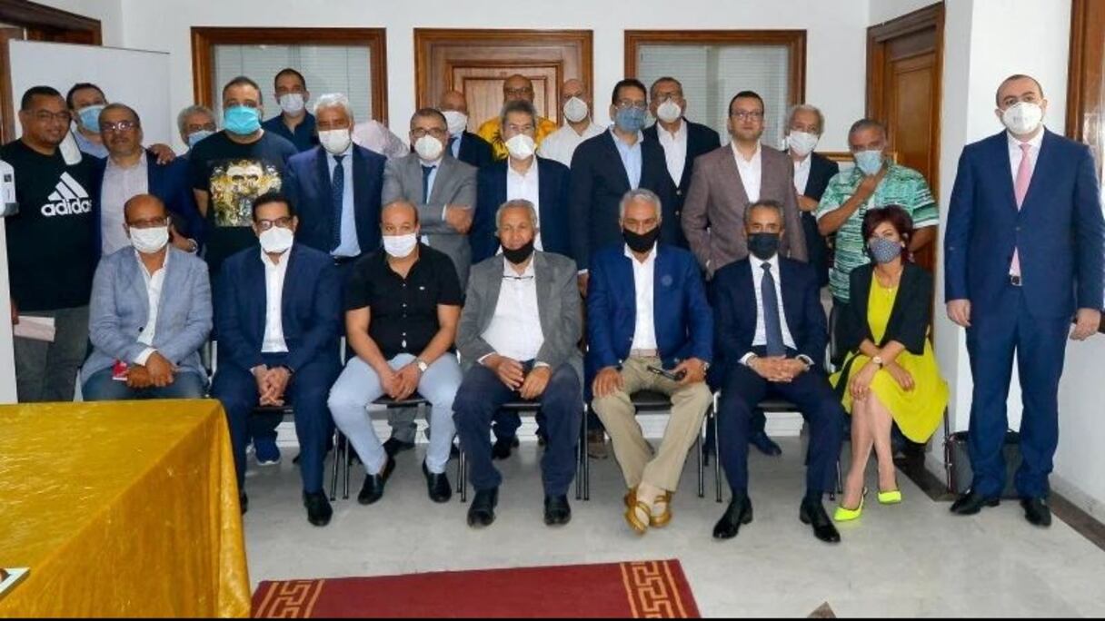 أعضاء الجمعية الوطنية للإعلام والناشرين
