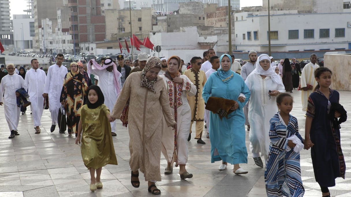 "استعراض" الأطفال للباس العيد يبدأ من المسجد
