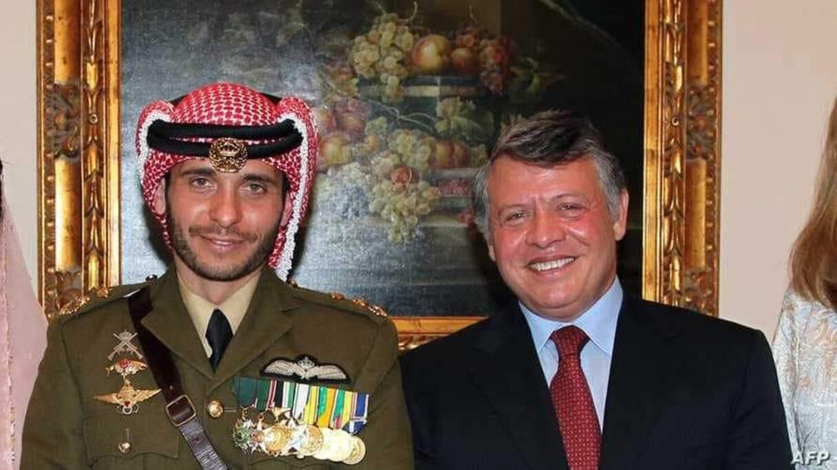 الملك عبد الله الثاني و شقيقه حمزة
