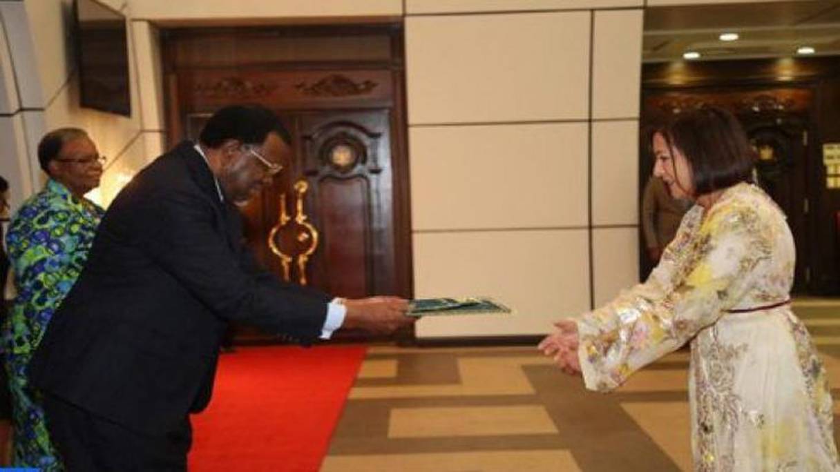 رئيس ناميبيا يستقبل السفيرة المغربية سعدية العلوي
